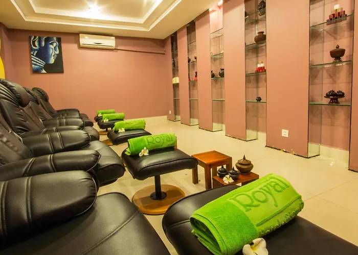Royal Empire Hotel