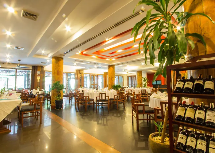 Royal Empire Hotel 4*